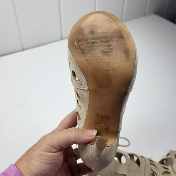 Aldo Tan Suede Laser-Cut Peep Toe Heels, Size 6.5 - Picture 8 of 16